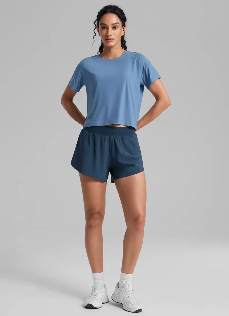 Cloudweight Loose-Fit Tee – Lightweight Short-Sleeve Comfort 1