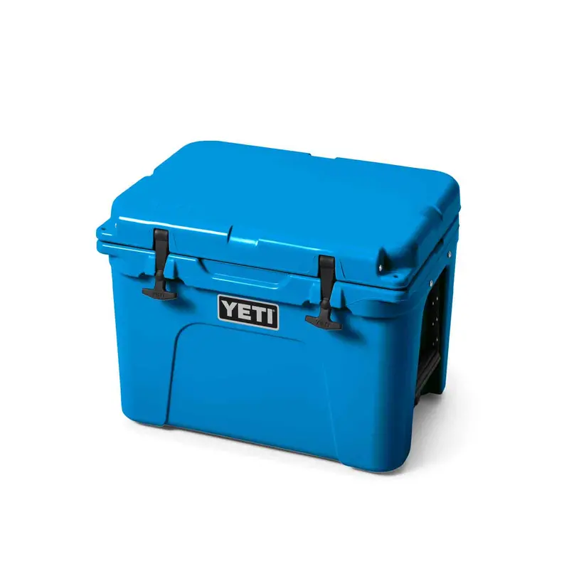 Yeti Tundra 35 Hard Cooler – Limited Edition Big Wave Blue 1