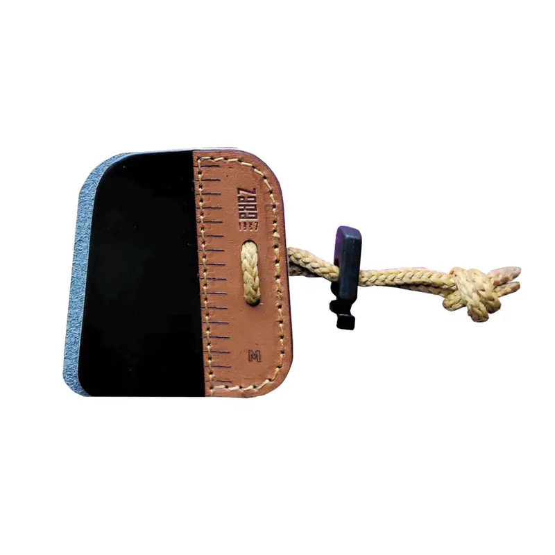 Zara Classic Bare Bow Tab – Premium Cordovan Surface 1